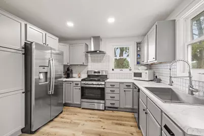 816 S Jefferson Avenue, Dixon, IL 61021 - Photo 11