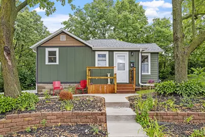 816 S Jefferson Avenue, Dixon, IL 61021 - Photo 1