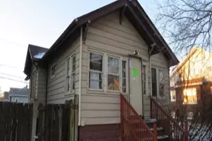 213 157th St, Calumet City, IL 60409 - Photo 3