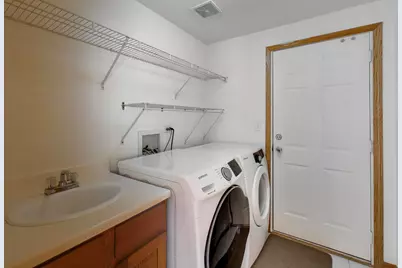 16W234 91st Street, Burr Ridge, IL 60527 - Photo 19