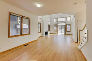 16W234 91st St, Burr Ridge, IL 60527 - Photo 13