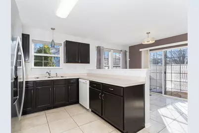 112 Waterbury Circle, Oswego, IL 60543 - Photo 5