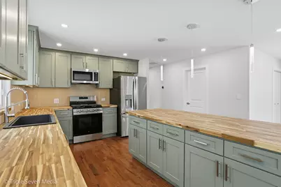 505 Geronimo Street, Hoffman Estates, IL 60169 - Photo 11