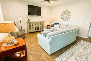 6323 Aspen Ln, Wonder Lake, IL 60097 - Photo 7