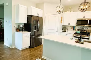 6323 Aspen Ln, Wonder Lake, IL 60097 - Photo 5