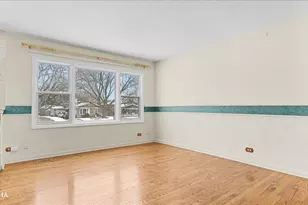 1216 E Elm St, Wheaton, IL 60189 - Photo 5