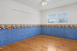 1216 E Elm St, Wheaton, IL 60189 - Photo 17