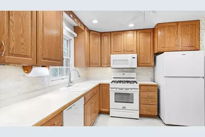 1216 E Elm Street, Wheaton, IL 60189 - Photo 11