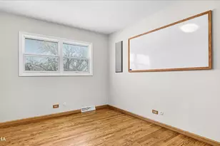 1216 E Elm St, Wheaton, IL 60189 - Photo 19