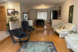 5312 Pratt Ave, Skokie, IL 60077 - Photo 3