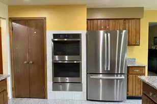 5312 Pratt Ave, Skokie, IL 60077 - Photo 7