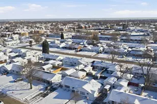 8765 S Beck Pl, Hometown, IL 60456 - Photo 27