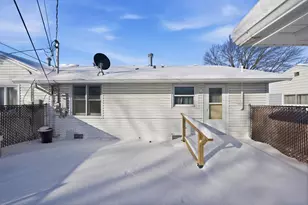 8765 S Beck Pl, Hometown, IL 60456 - Photo 23