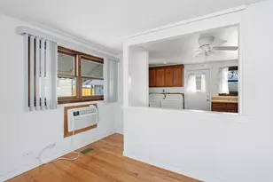 8765 S Beck Pl, Hometown, IL 60456 - Photo 7