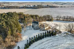 4092 W Pond Rd, Leaf River, IL 61047 - Photo 3