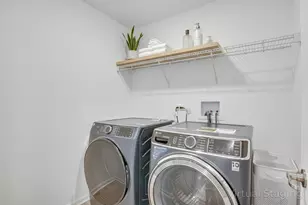 205 Tinana St, Oswego, IL 60543 - Photo 31