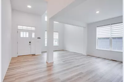 205 Tinana Street, Oswego, IL 60543 - Photo 5