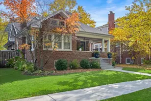 2215 Wesley Ave, Evanston, IL 60201 - Photo 3