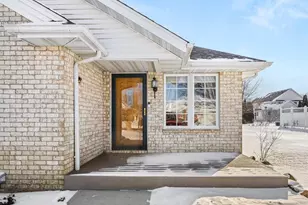 1659 Dupont Ave, Morris, IL 60450 - Photo 3