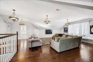 315 Bartram Rd, Riverside, IL 60546 - Photo 19