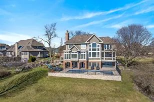 320 Boulder Dr, Lake in the Hills, IL 60156 - Photo 37