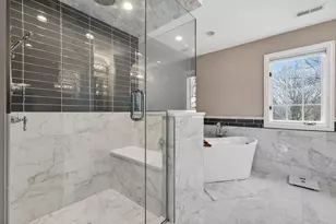 320 Boulder Dr, Lake in the Hills, IL 60156 - Photo 23