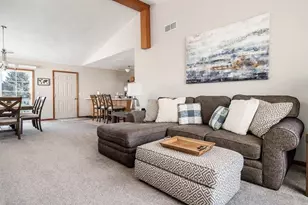 10138 Monarch Blvd, Roscoe, IL 61073 - Photo 9