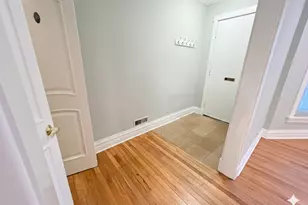 2022 Colfax St, Evanston, IL 60201 - Photo 9