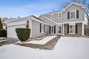 275 N Fiore Pkwy, Vernon Hills, IL 60061 - Photo 1