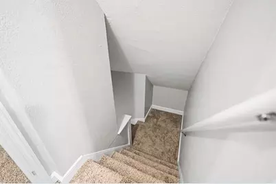 225 Sabin Street, Sycamore, IL 60178 - Photo 15