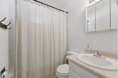 2210 N Fairmount Street, Davenport, IA 52804 - Photo 15