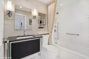 1555 N Astor St, Chicago, IL 60610 - Photo 23