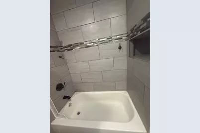 6449 N Artesian Avenue #2, Chicago, IL 60645 - Photo 9