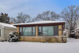 8628 Kimball Ave, Skokie, IL 60076 - Photo 1