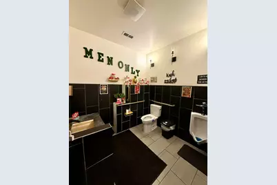 11 S Madison Street, Oswego, IL 60543 - Photo 15