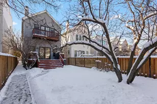 332 W Goethe St, Chicago, IL 60610 - Photo 25