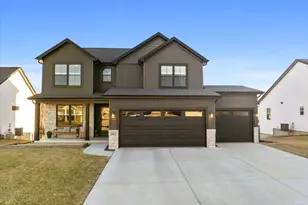 2625 Shale Rd, Normal, IL 61761 - Photo 3