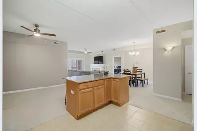 1479 N Milwaukee Avenue #312, Libertyville, IL 60048 - Photo 9