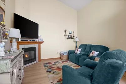 3805 South Pointe Drive #F, Dekalb, IL 60115 - Photo 9