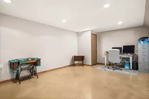 3805 S Pointe Dr, Dekalb, IL 60115 - Photo 25