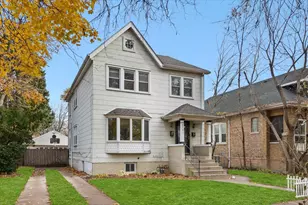 4721 N Kenton Ave, Chicago, IL 60630 - Photo 1