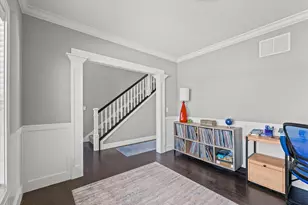 701 Country Ridge Dr, Mahomet, IL 61853 - Photo 5