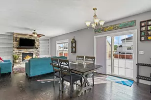 701 Country Ridge Dr, Mahomet, IL 61853 - Photo 11