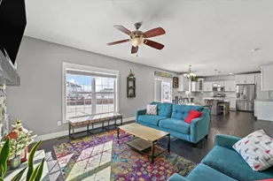 701 Country Ridge Dr, Mahomet, IL 61853 - Photo 15