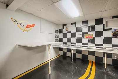 880 Bemis Road, Glen Ellyn, IL 60137 - Photo 31