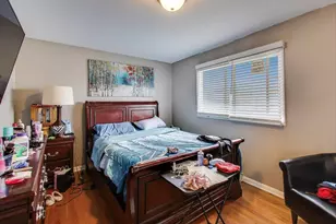 18010 Olympia Dr, Country Club Hills, IL 60478 - Photo 9