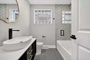 2601 W 98th Pl, Evergreen Park, IL 60805 - Photo 9