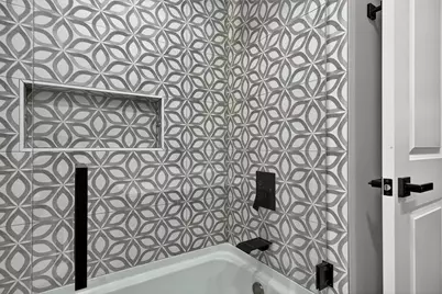 2601 W 98th Place, Evergreen Park, IL 60805 - Photo 11