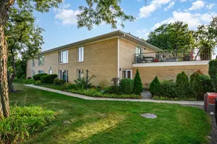 1322 S New Wilke Rd, Arlington Heights, IL 60005 - Photo 19