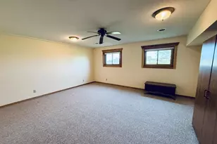 10835 E Barron Rd, Rochelle, IL 61068 - Photo 31